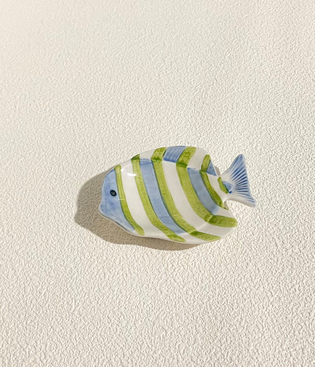 Cute fish plate2.